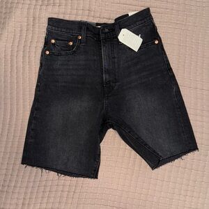 Levi’s Ribcage Bermuda Black Denim Women’s Shorts